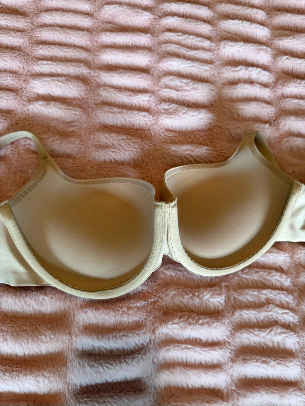 Skims Ultimate Push-Up Balconette Bra - Picture 6 of 8